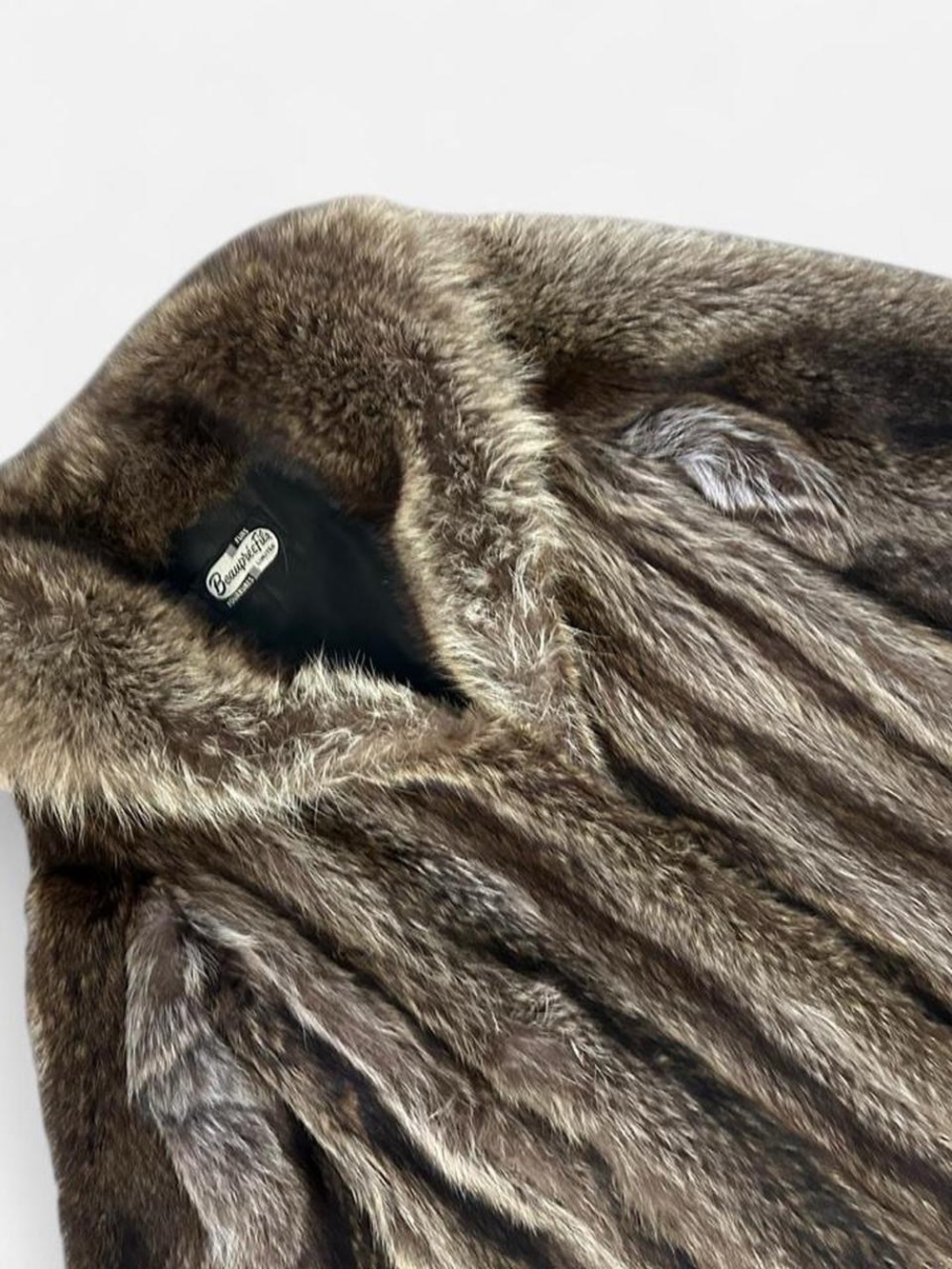 Vintage Long Genuine Fur Coat – 70s Style - Picture 4 of 11